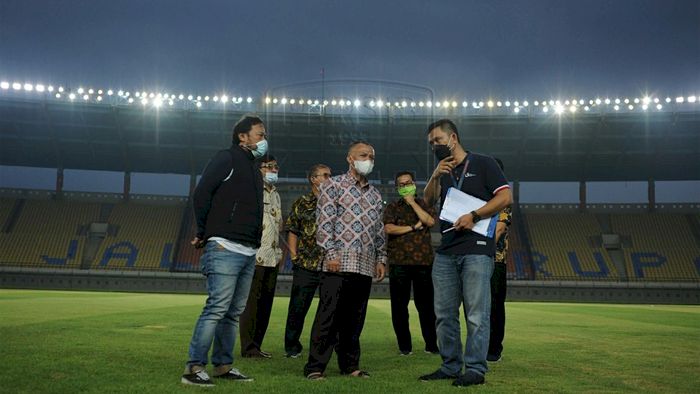 Ini Penjelasan LIB Terkait Kunjungannya ke GBLA dan SJH 