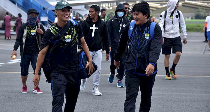 Tempuh Perjalanan Darat, Persib Hindari Kontak dengan Publik Selama Perjalanan ke Sleman