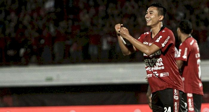 Barisan Striker Persib Bikin Bek Bali United Waswas