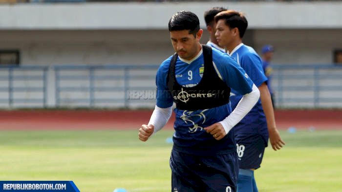 Motivasi Esteban Vizcarra  Meningkat Setelah Cetak 2 Gol Jelang Piala Menpora 2021