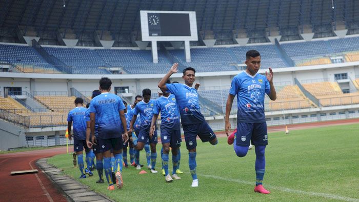 Persiapan Persib Jelang Piala Menpora: Cukup Nggak Cukup, Pasti Nggak Cukup