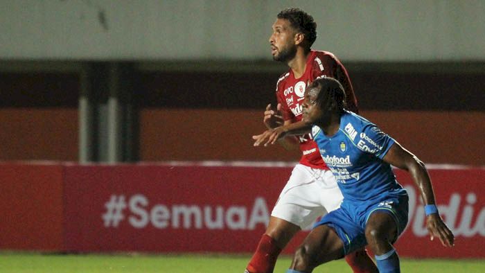 Victor Igbonefo Siap Tampil Habis-habisan Hadapi Bali United Meski Tanpa Nick Kuipers 