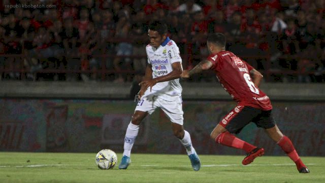 Bali United vs Persib: Catatan Manis Frets Butuan dan Peluangnya Mencetak Rekor