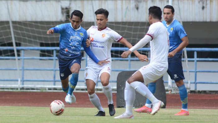 Sebut Persib Tak Efektif, Robert Alberts 'Sentil' Anak Asuhnya