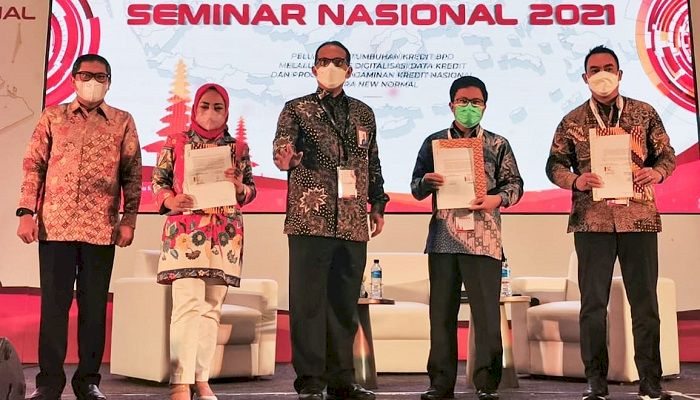 Genjot Ekspor Nasional, bank bjb Jalin Kerja Sama dengan Indonesia Eximbank