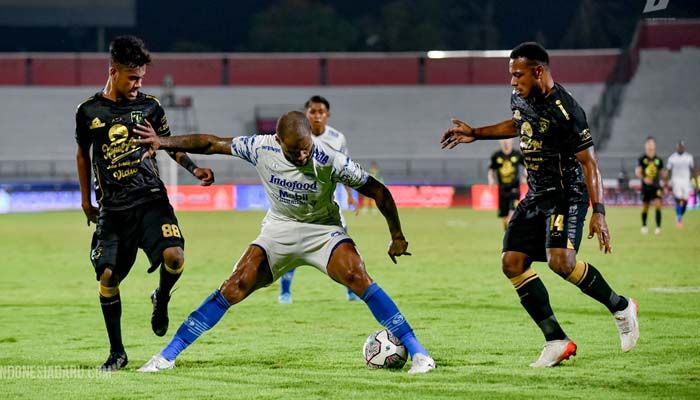 FT: Unggul Jumlah Pemain, Persebaya Sukses Mempersulit Langkah Persib Menuju Juara