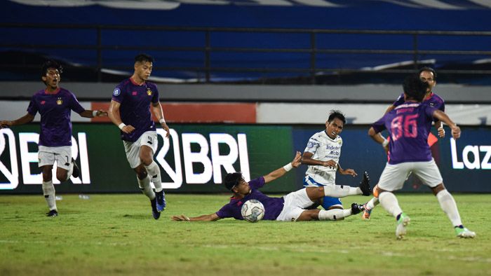 Pemain Persib Tetap Gugup Meski Sudah 'Dibisiki' Kekuatan Persik Kediri