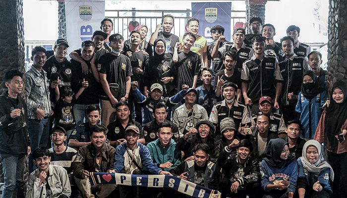 Mantan Pemain dan Pentolan Bomber Ajak Bobotoh Dukung Persib dengan Cara Positif