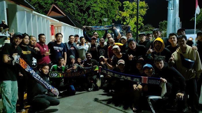 Seluruh Kelompok Suporter di Bogor Saling Rangkul Dalam Aksi Solidaritas Tragedi Kanjuruhan