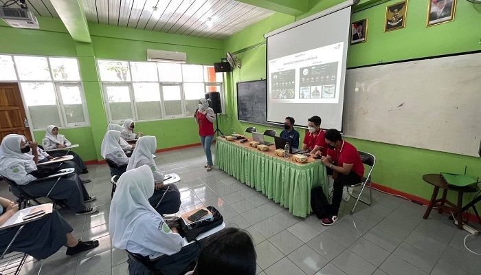 Dorong Literasi Digital, Telkom Jawa Barat Gelar ICT Tour ke Sejumlah Sekolah Menengah Atas 