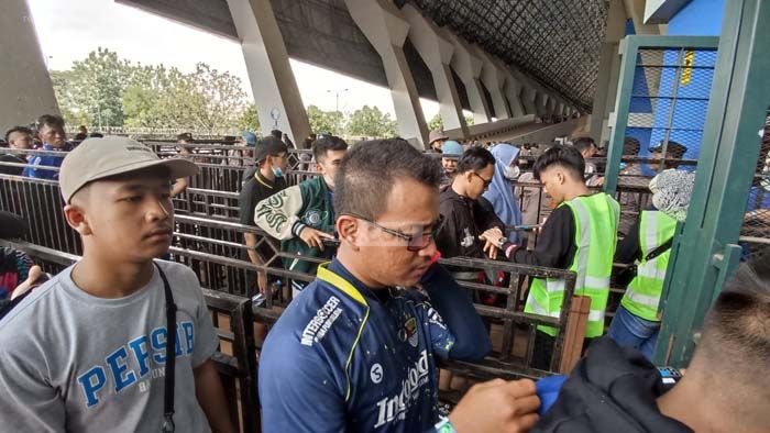 Pintu Masuk Stadion GBLA Sudah Dibuka, Begini Situasi 1 Jam Jelang Persib vs Persija