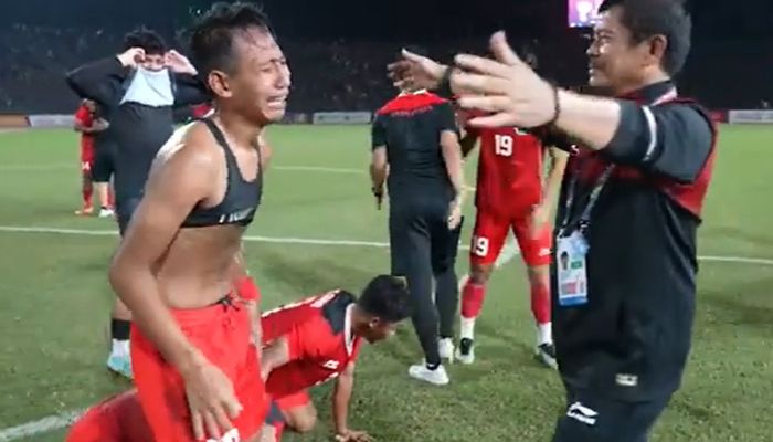 VIDEO: Bangganya Ayah Beckham Putra Melihat Timnas U-22 Juara Rebut Medali Emas SEA Games 2023