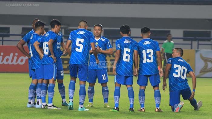 Bobotoh Ragukan Rencana Luis Milla Lakoni Liga 1 dengan Materi 23 Pemain Persib Bandung