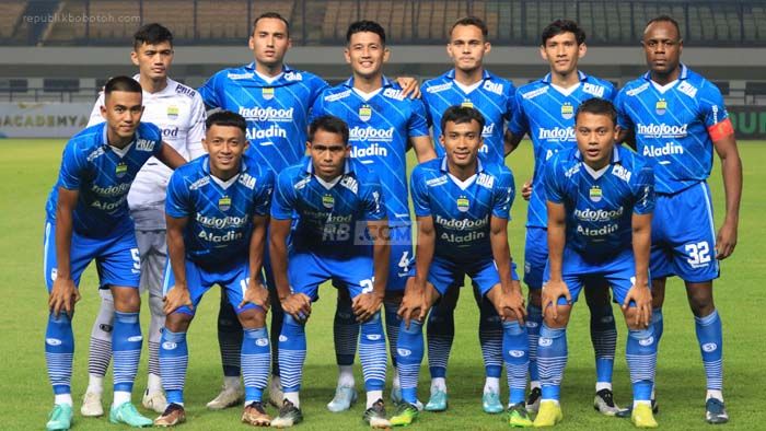 Persib Bandung Boyong 22 Pemain untuk Hadapi Arema FC, Nama Ricky Kambuaya Kembali Menghilang