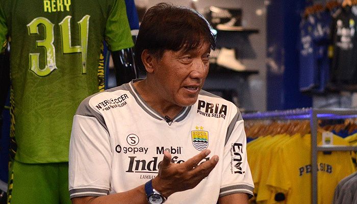 Persib di Zona Degradasi, Begini Komentar Robby Darwis