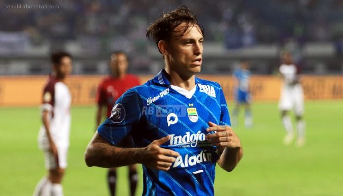 Stefano Beltrame Merinding Melihat Atmosfer Bobotoh di Stadion GBLA