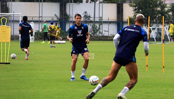 Stefano Beltrame Beberkan Hubungan dengan Rekan-rekannya di Persib