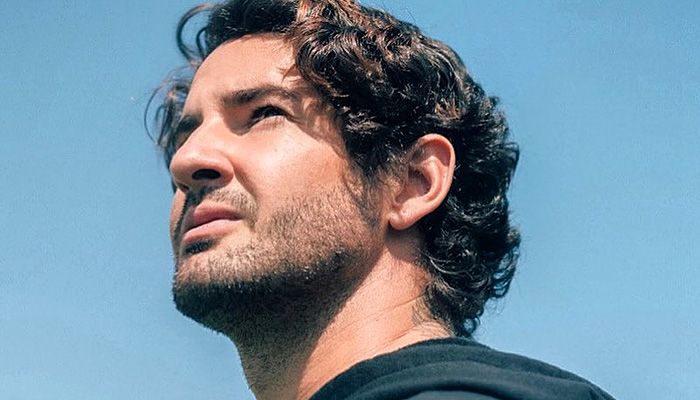 Bojan Hodak Jawab Rumor Bergabungnya Alexandre Pato ke Persib