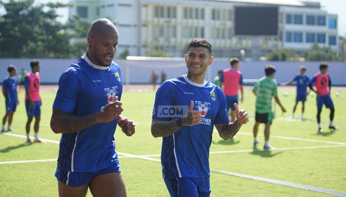 Duo Brasil Jalani Sesi Latihan Pagi Ini, Skuad Persib Semakin Komplet