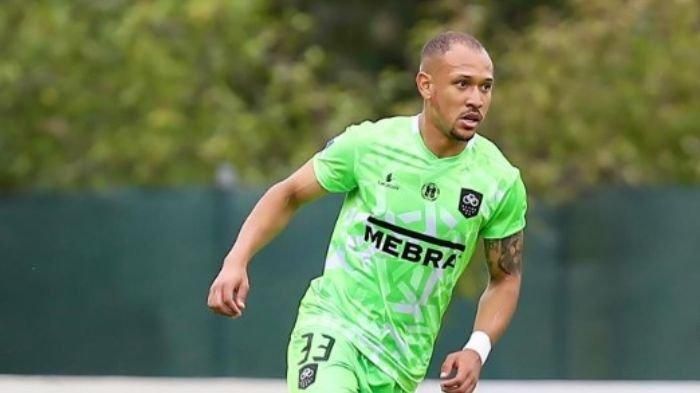 Ternyata Ini Alasan Persib Rekrut Gustavo Franca