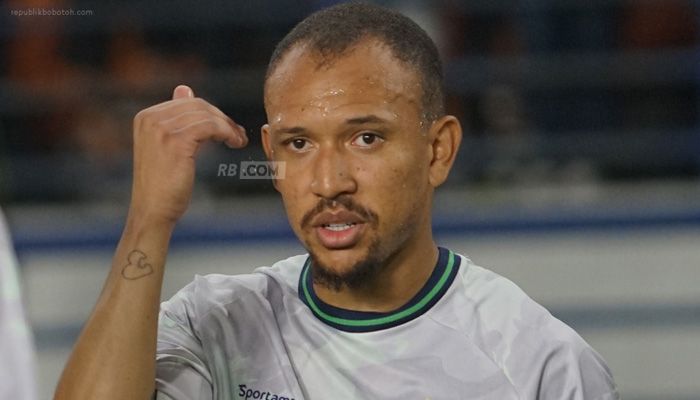 Gustavo Franca Ungkapkan Kesedihannya Jelang Pertandingan Persib vs Zhejiang FC