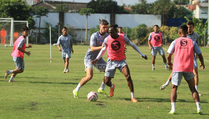 Tyronne dan Dedi Kusnandar Diharapkan Bojan Hodak Mulai Gabung Latihan Besok