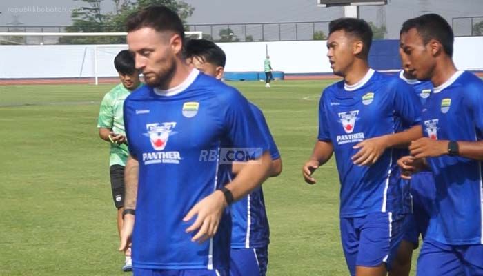 Marc Klok Ungkapkan Perasaanya Kembali ke Bandung Jalani Latihan Persib