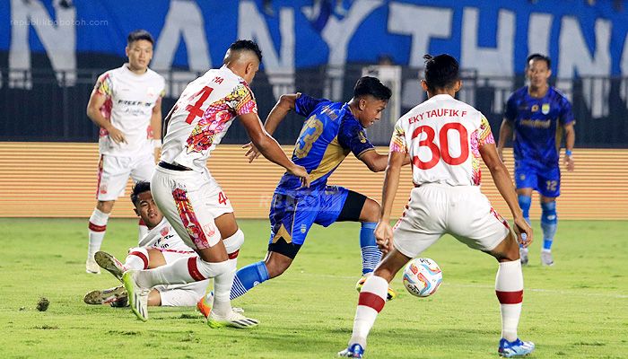 Hasil dan Skor Sementara Persib vs Persis Solo di Piala Presiden 2024