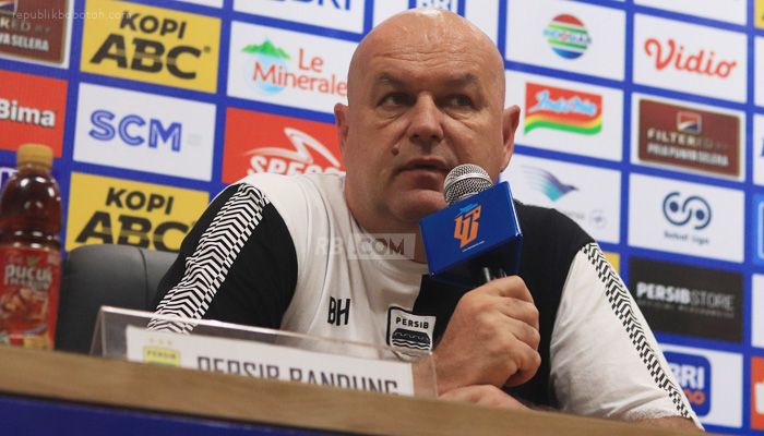 Bojan Hodak Beberkan Biang Persib Gagal Menang di Madura