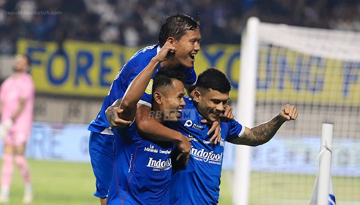 Hasil Akhir Persib vs Arema di Pekan Tiga Liga 1 2024-2025