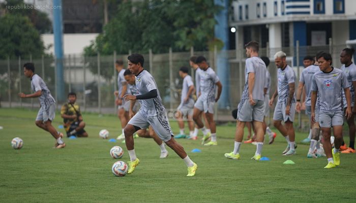 4 Pemain Persib tak Dilibatkan dalam Latihan Beberapa Hari Terakhir, Ada Apa? Bojan Hodak Buka Suara