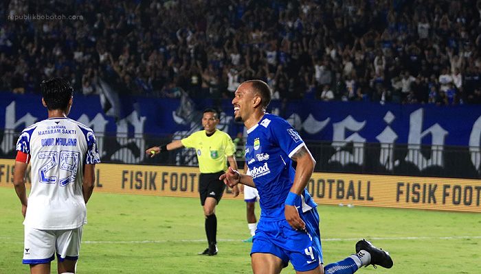 Hasil Pertandingan Persib vs PSIS Minggu 15 September 2024