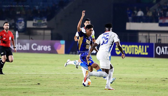 Hasil dan Skor Sementara Persib vs Port FC di Matchday I ACL Two 2024-2025