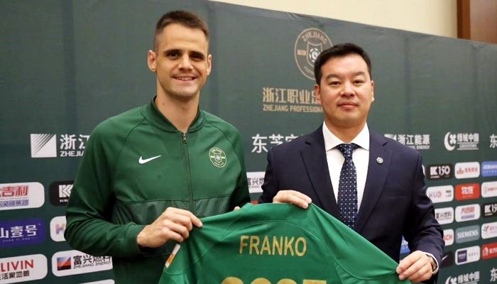 Mantan Pemain Timnas Kroasia Absen Bela Zhejiang FC, Begini Respons Bojan Hodak