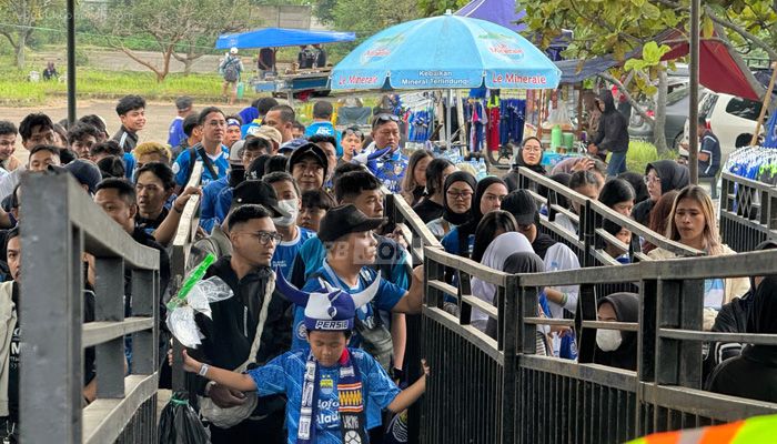 Suasana Terkini di Stadion GBLA, Jelang Kick Off Persib vs Borneo FC