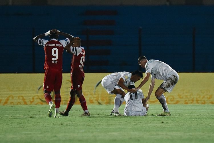 UPDATE Kondisi Cedera Dedi Kusnandar, Butuh Waktu Berapa Lama Untuk Sembuh?