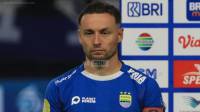 Kontroversi Venue dan Wasit PSBS vs Persib, Marc Klok pun Geleng-geleng Kepala