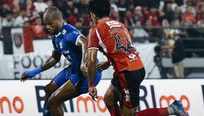 Hasil dan Skor Sementara Bali United vs Persib, Hujan Kartu di Babak Pertama