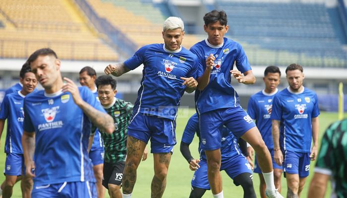 Bojan Hodak Optimistis Kebugaran Pemain Persib Terjaga