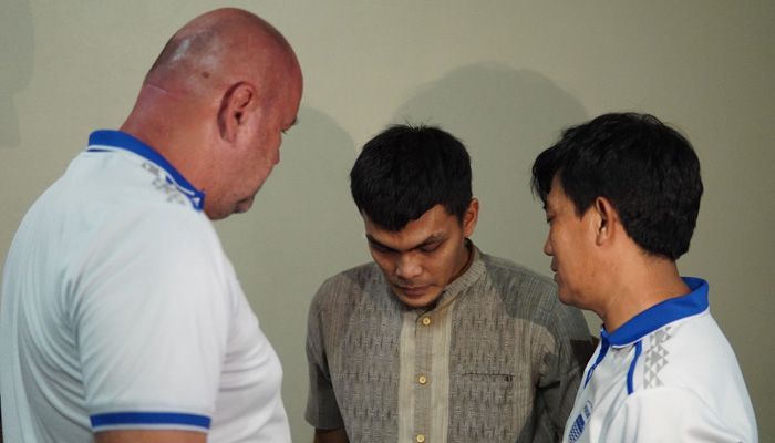 Skuad Persib Kuatkan Rachmat Irianto, Takziah ke Rumah Duka Mendiang Bejo Sugiantoro 