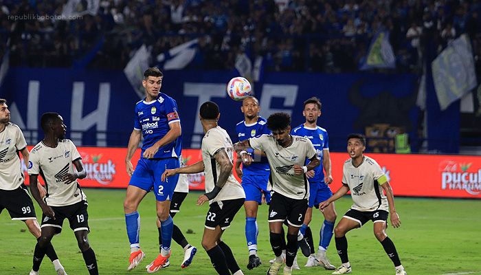 Hasil dan Skor Sementara Persib vs PSM, Maung Bandung Masih Kesulitan