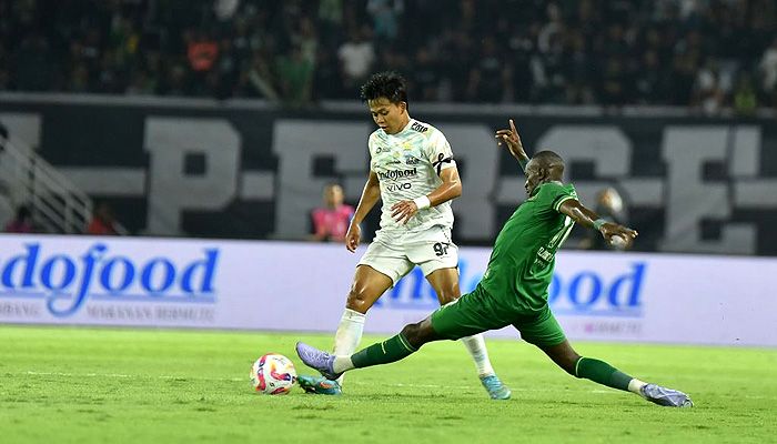 Hasil Pertandingan Persebaya vs Persib, Maung Bandung Telan Kekalahan Tandang Pertama