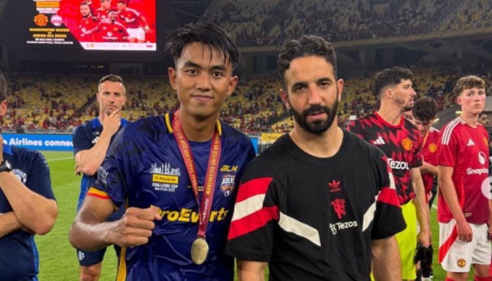 Kakang Senang Dapat Banyak Pelajaran dari Manchester United