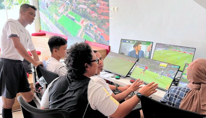 Tingkatkan Kualitas Kompetisi, PSSI dan LIB Gelar Pelatihan VAR Untuk Liga 2 Musim 2025/26