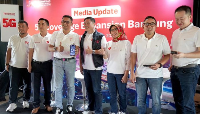 Telkomsel Perluas Hyper 5G di Bandung Raya, Dorong Transformasi Ekosistem Digital Didukung Teknologi AI