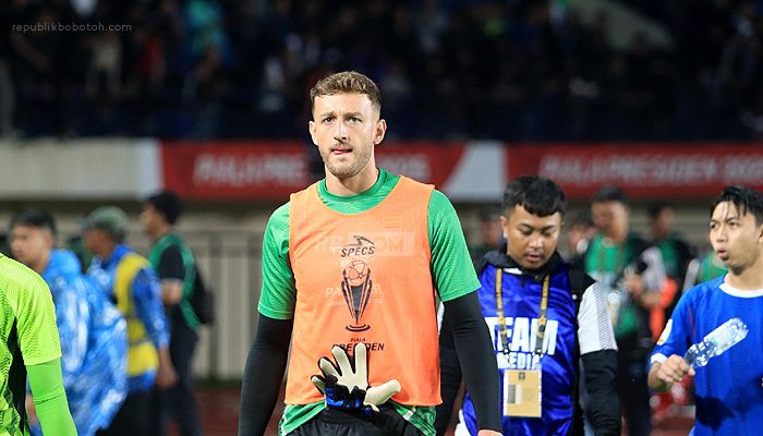 Adam Przybek Panen Pujian Usai Tampil Gemilang di Laga Persib vs Dewa United