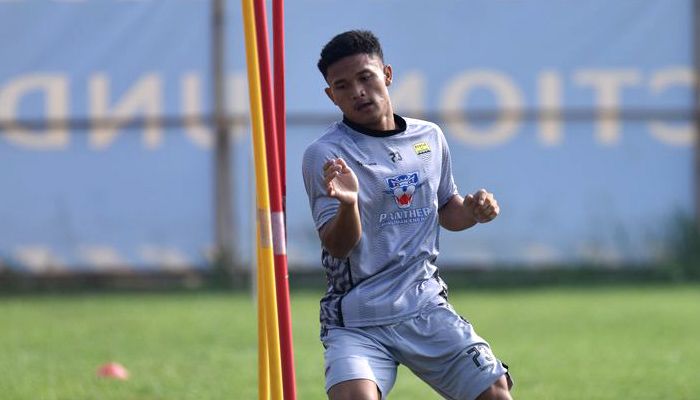 Tekad Zulkifli Menatap Musim Baru Bersama Persib 