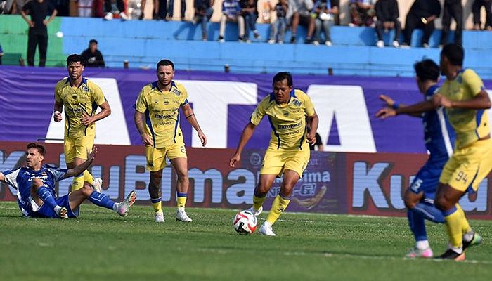 Ini Deretan Momen di Laga PSIM vs Persib yang Bikin Bobotoh Gregetan