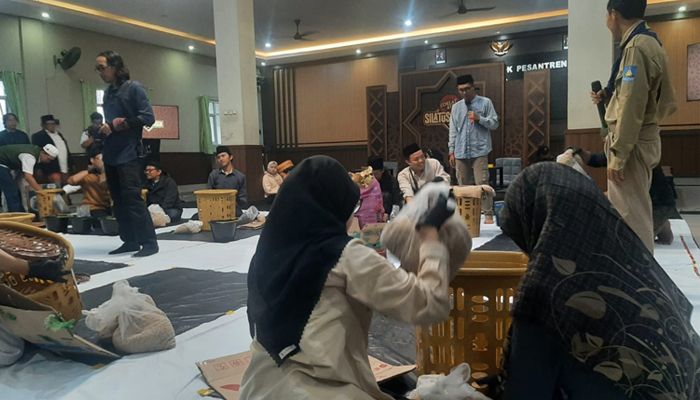 Coklat Kita Silatusantren di Kota Bandung Libatkan 2.000 Santri Nurul Iman Dalam Program Pengelolaan Sampah 