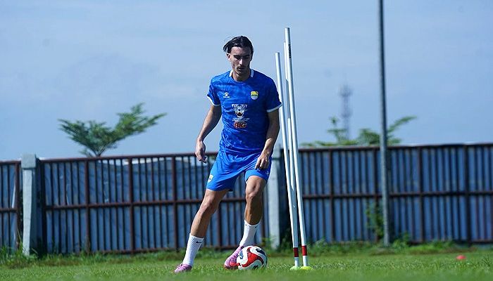 Jelang Lawan Persija, Bojan Hodak Update Kondisi Beckham, Teja, dan Jung